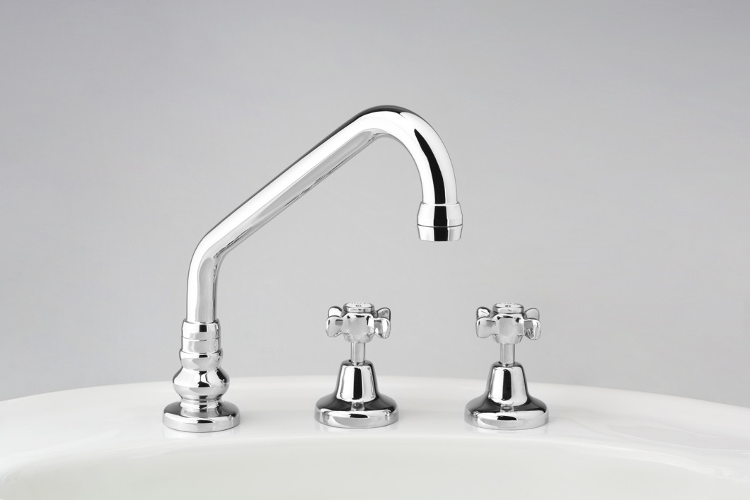 Photo: HE4215 in Chrome Plate (CP) finish