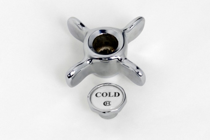 Photo: HE1072 in Chrome Plate (CP) finish - Cold Indicator shown