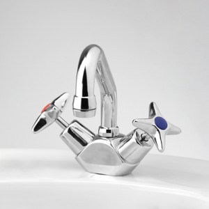 Bellevue Basin Duo Mixer with Swivel Upswept Outlet