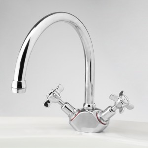 Heritage Sink Duo Mixer with Swivel Gooseneck Outlet