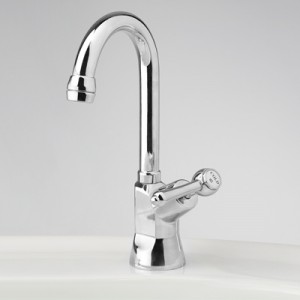 Roulette Lever Drinking Water Pillar Tap with Swivel Gooseneck Outlet