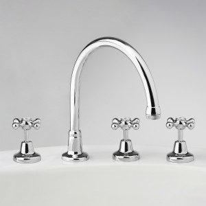 Roulette Filtered Water Forward Bowl Sink Set with Swivel Gooseneck Outlet