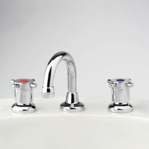 Torrens Capstan Basin Set with Fixed Gooseneck Outlet