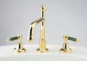 Photo: RL4555 in Antique Brass (AB) finish and with Heritage Green Lever Inserts Upgrade (LCNS)