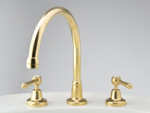 Photo: RL4718 in Dull Antique Brass (DAB) finish