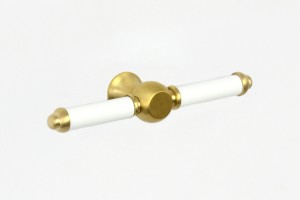 Photo: SA9155 in Lea Wheeled Brass (LW) finish with White Colour Inserts