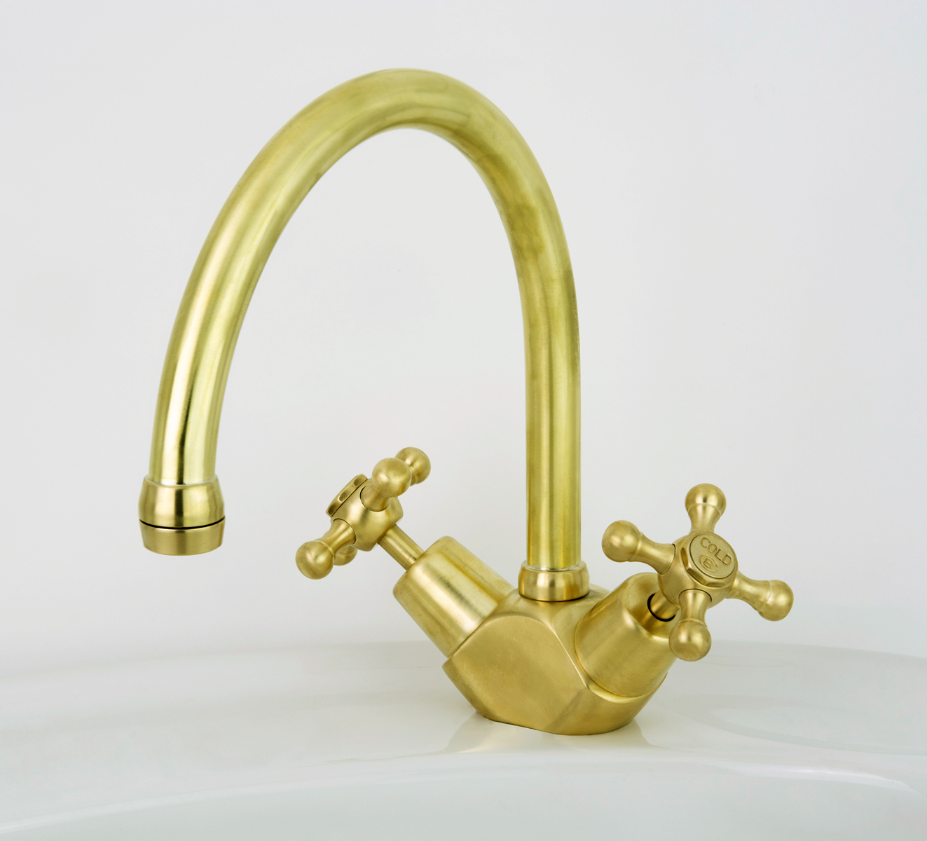 Roulette Sink Duo Mixer with Swivel Gooseneck Outlet in Lea Wheeled Brass with Engraved Button Upgrade