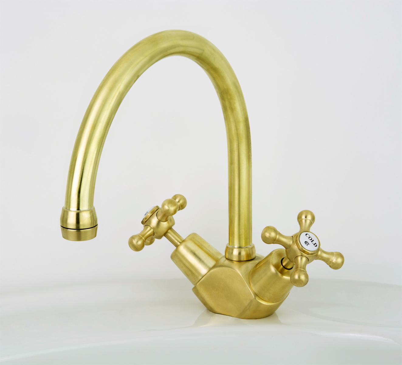Roulette Sink Duo Mixer with Swivel Gooseneck Outlet in Lea Wheeled Brass with Standard Buttons