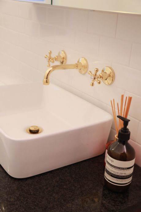 Roulette Bath Set (Basin Configuration) in Antique Brass finish